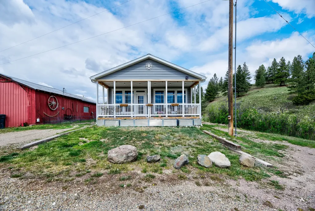 8 Bessler Road Clancy MT 59634