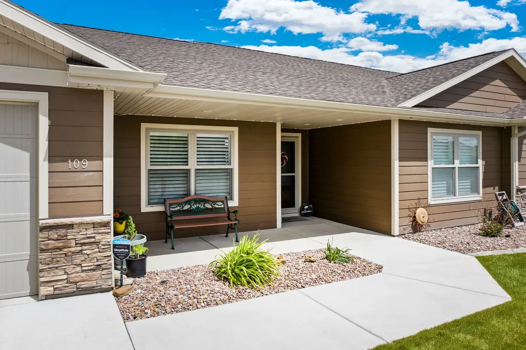 109 Choteau Avenue NE Great Falls MT 59404