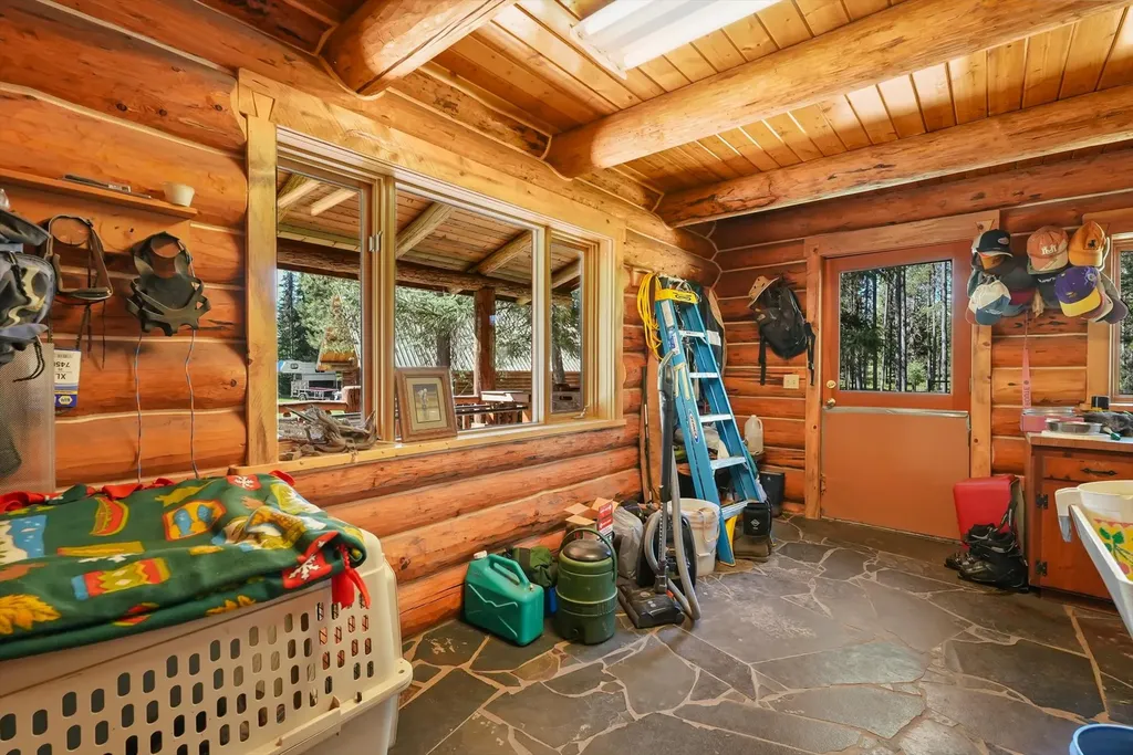 566 Remicks Road Condon MT 59826