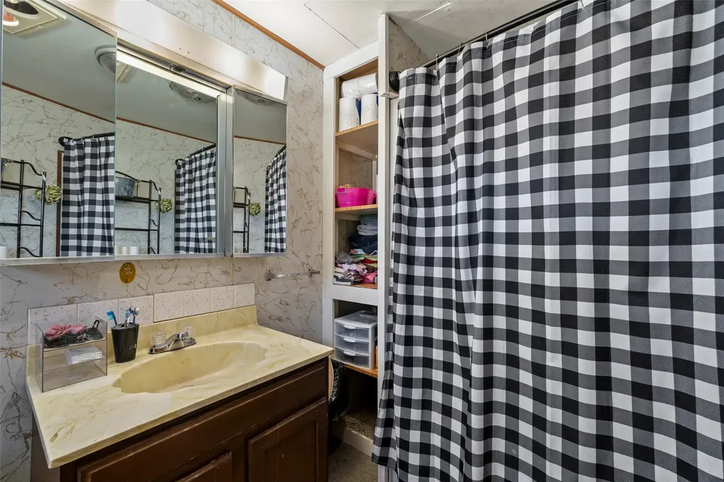 2 Blackman Street Silver Star MT 59751