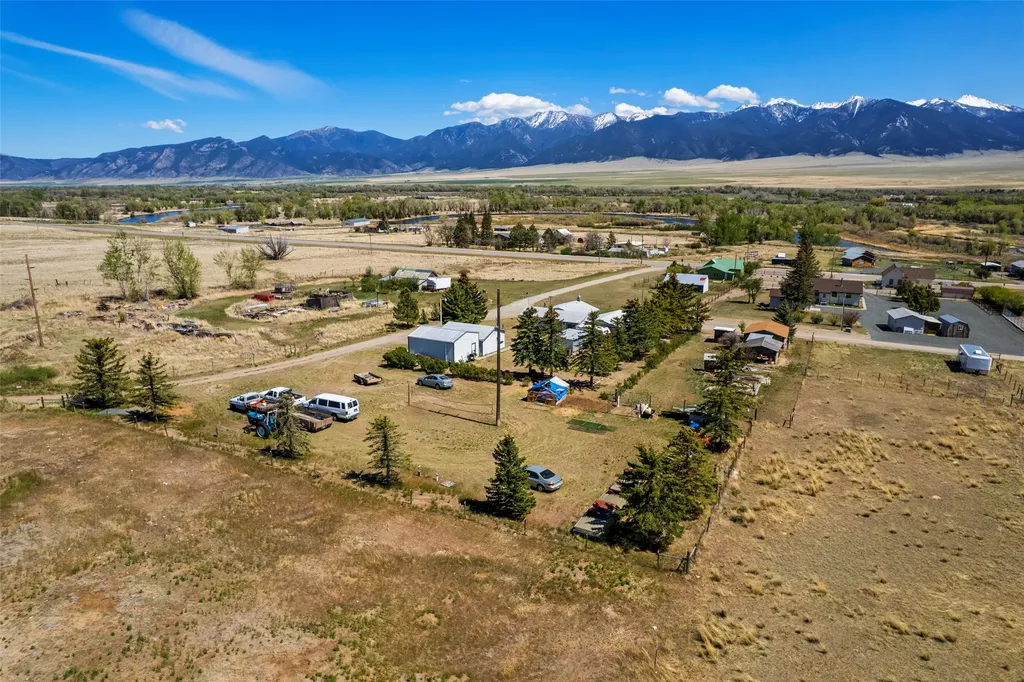 2 Blackman Street Silver Star MT 59751