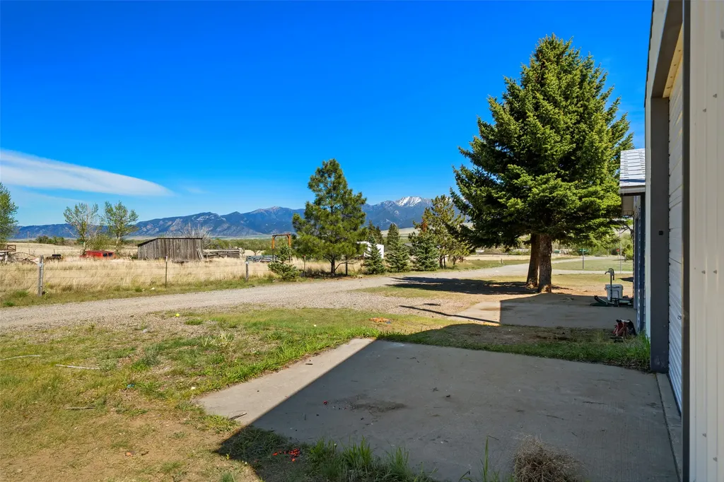 2 Blackman Street Silver Star MT 59751