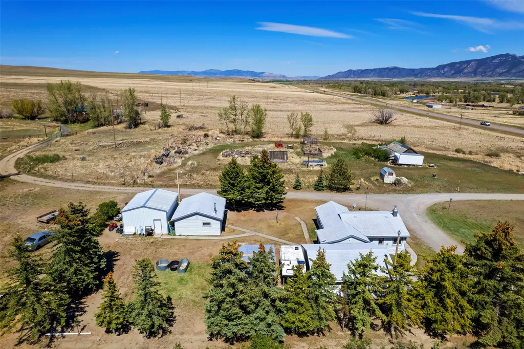 2 Blackman St Blackman Silver Star MT 59751