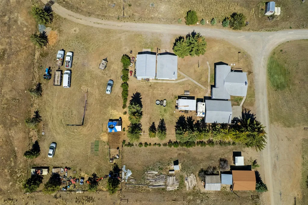 2 Blackman Street Silver Star MT 59751