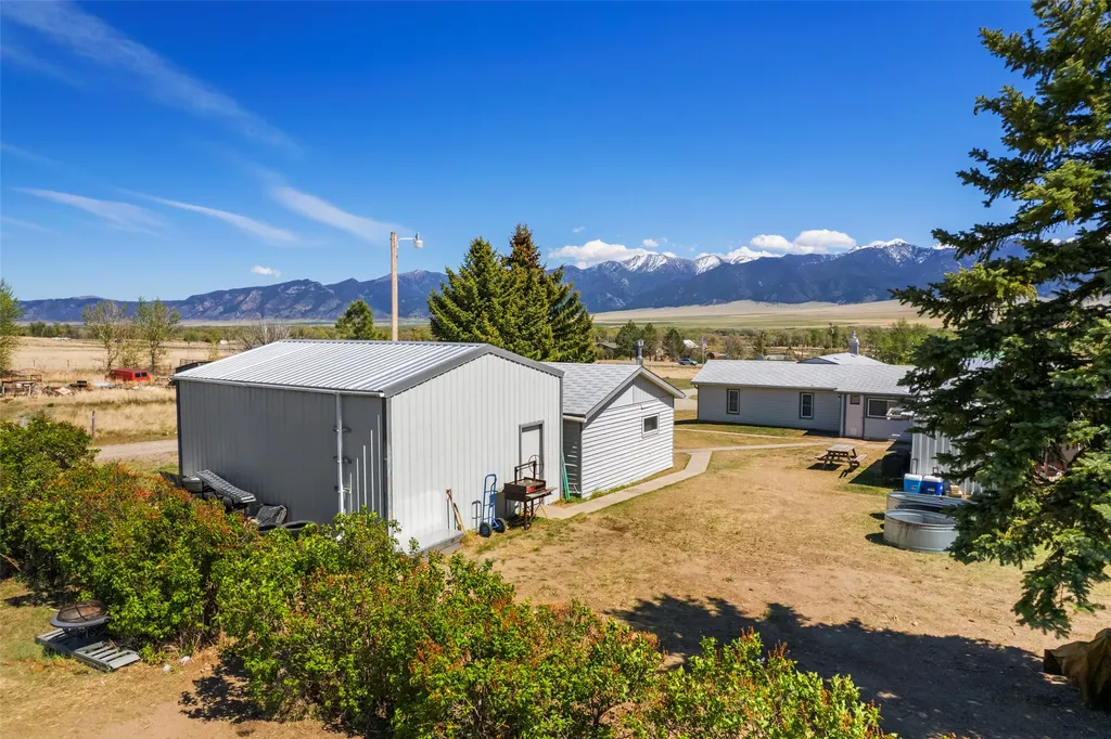 2 Blackman Street Silver Star MT 59751