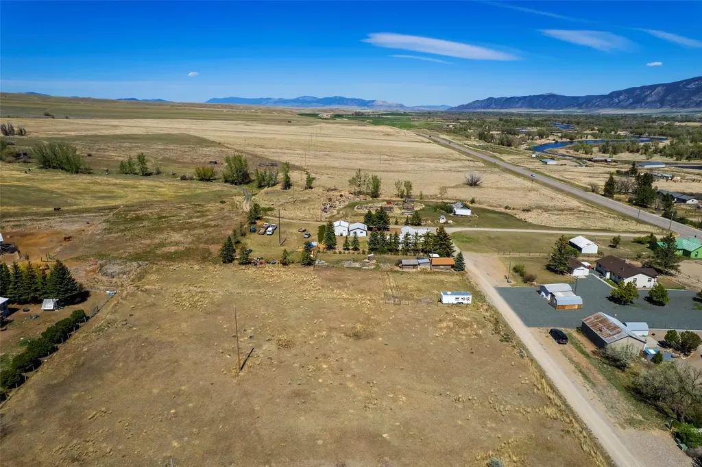 2 Blackman Street Silver Star MT 59751