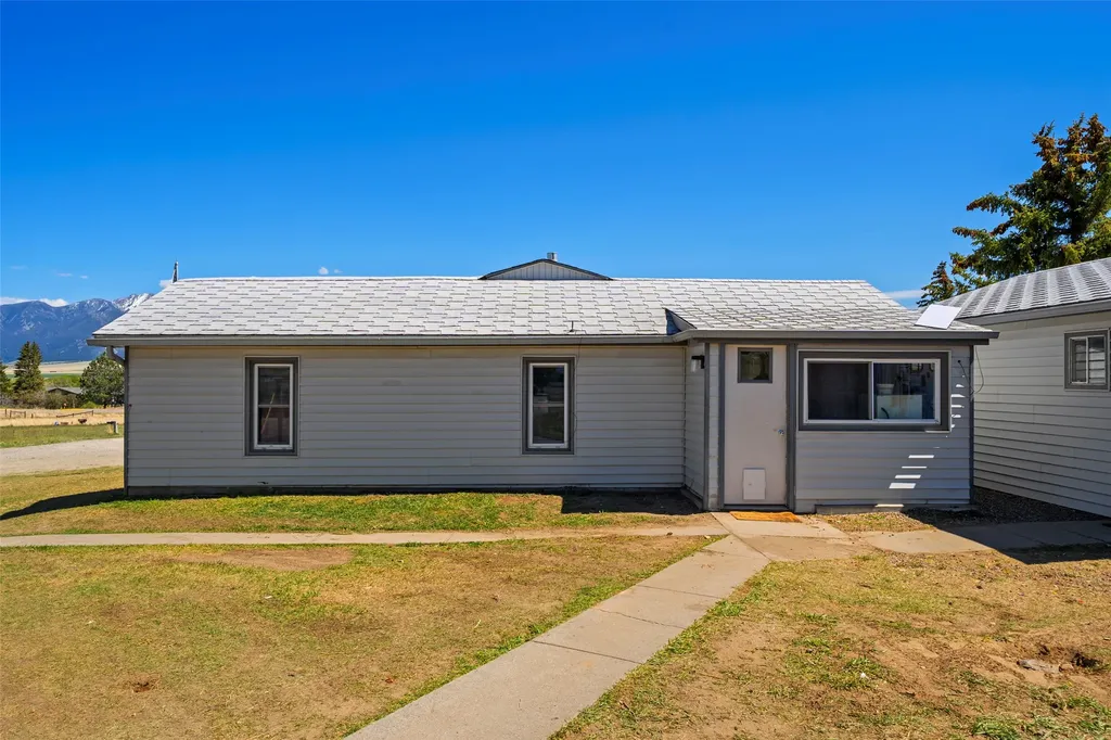 2 Blackman St Blackman Silver Star MT 59751