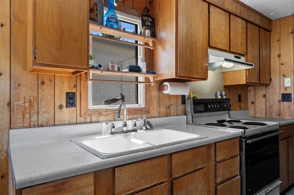 2 Blackman Street Silver Star MT 59751