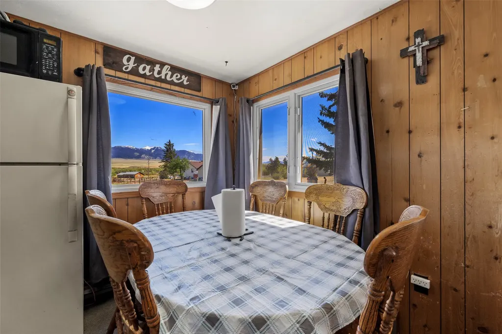 2 Blackman Street Silver Star MT 59751