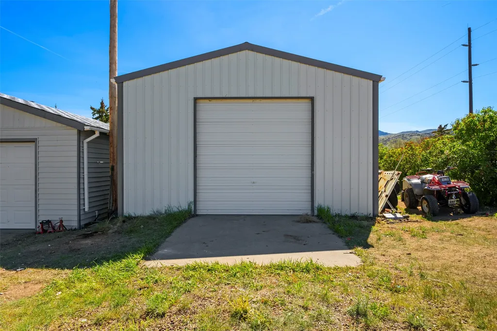2 Blackman Street Silver Star MT 59751