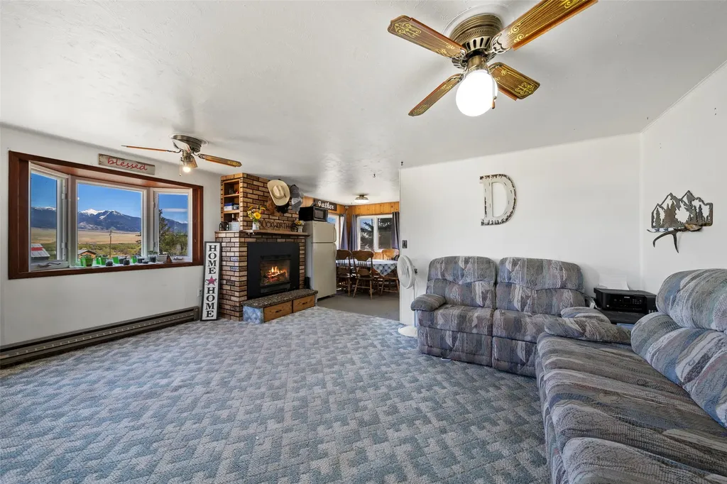 2 Blackman St Blackman Silver Star MT 59751