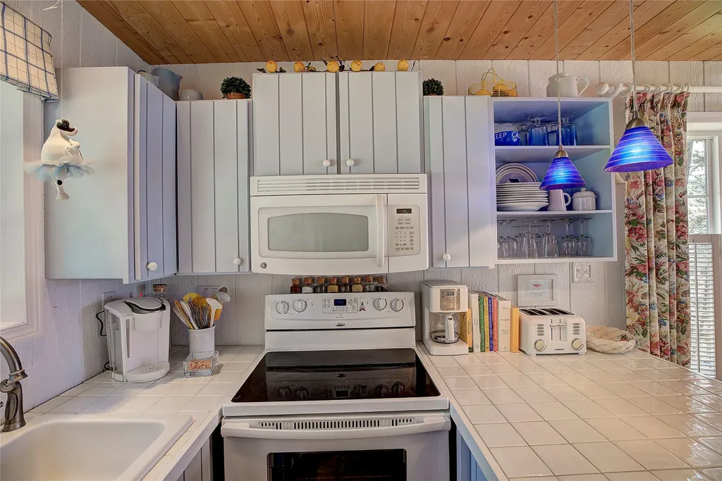 29696 Swallows Lane Polson MT 59860