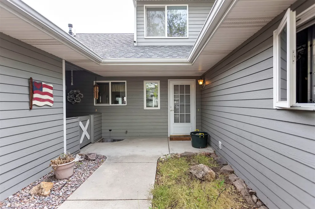 22 Cheyenne Trail Hamilton MT 59840