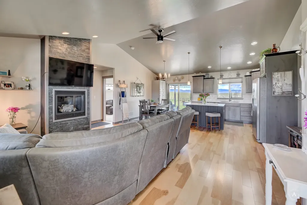 2998 Callaway Drive East Helena MT 59635