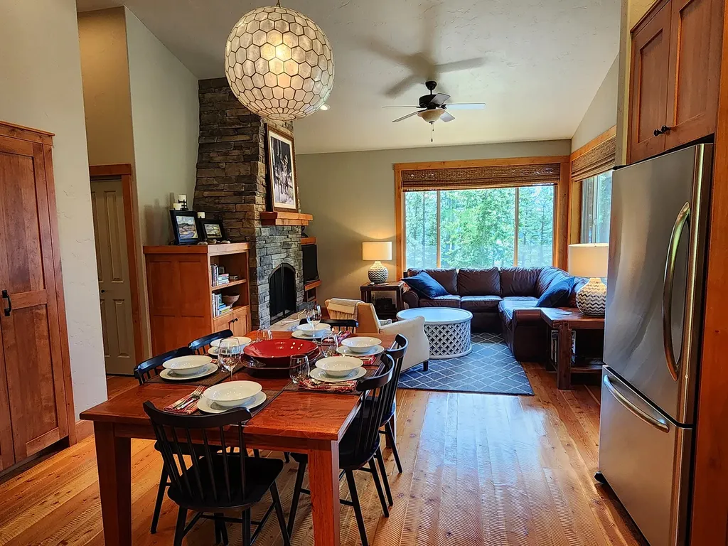 31683 Lake To Sky Drive Bigfork MT 59911