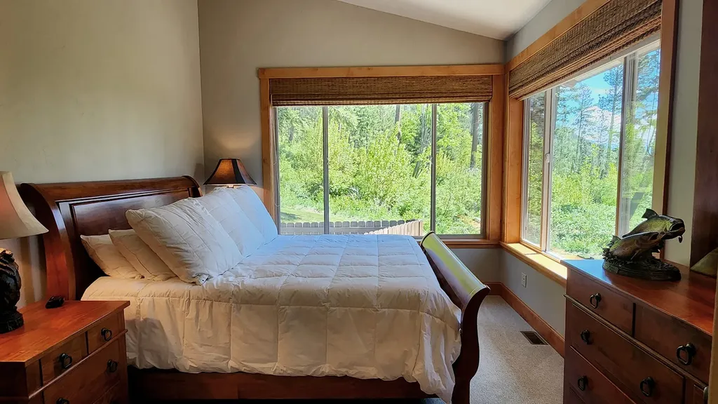 31683 Lake To Sky Drive Bigfork MT 59911