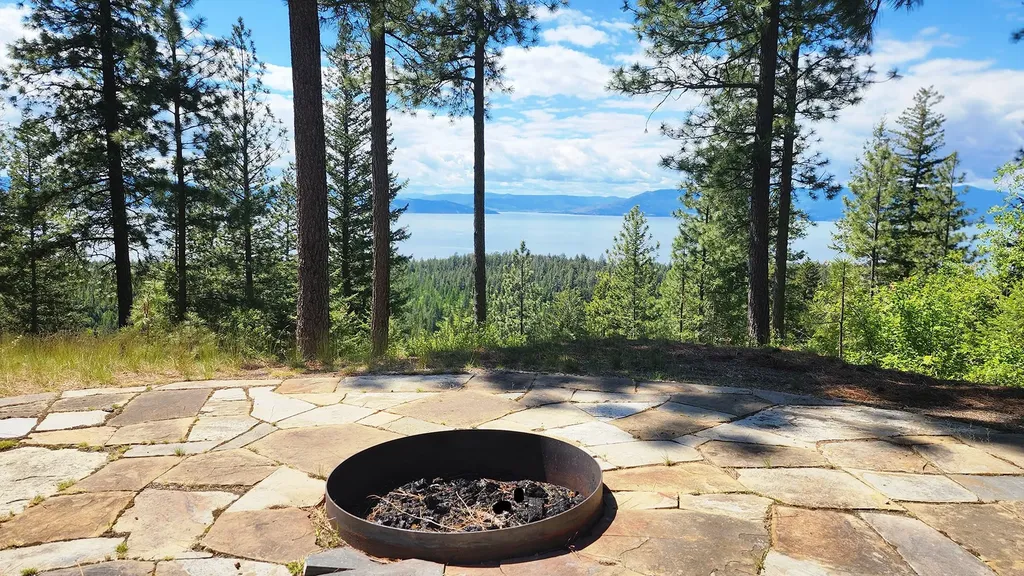 31683 Lake To Sky Drive Bigfork MT 59911