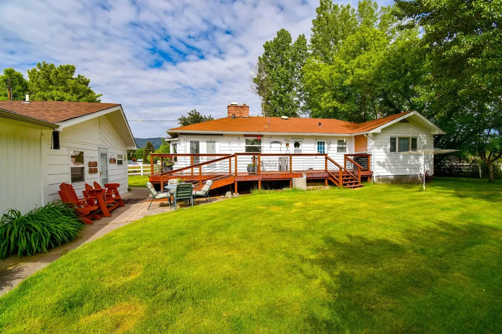 29 River Road W Plains MT 59859
