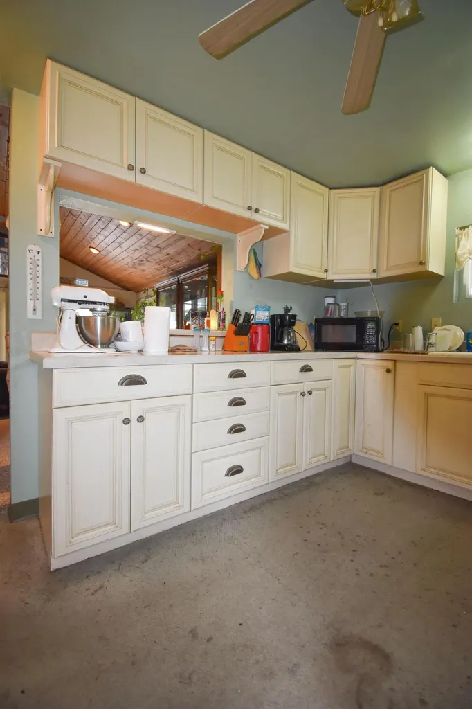 29 River Road W Plains MT 59859