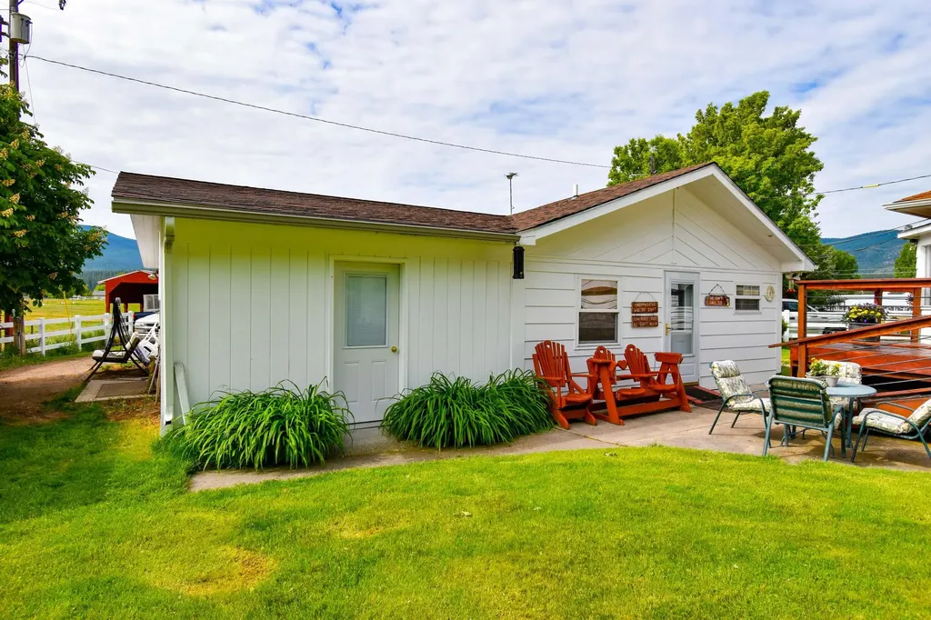 29 River Road W Plains MT 59859