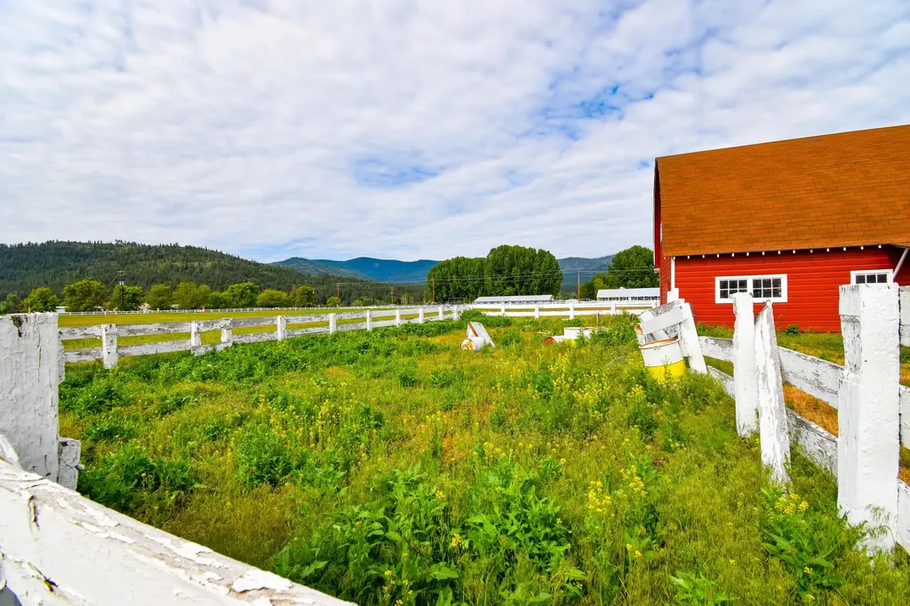 29 River Road W Plains MT 59859