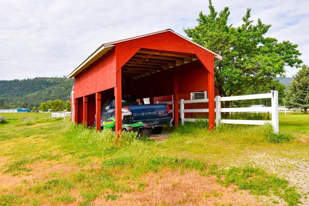 29 River Road W Plains MT 59859