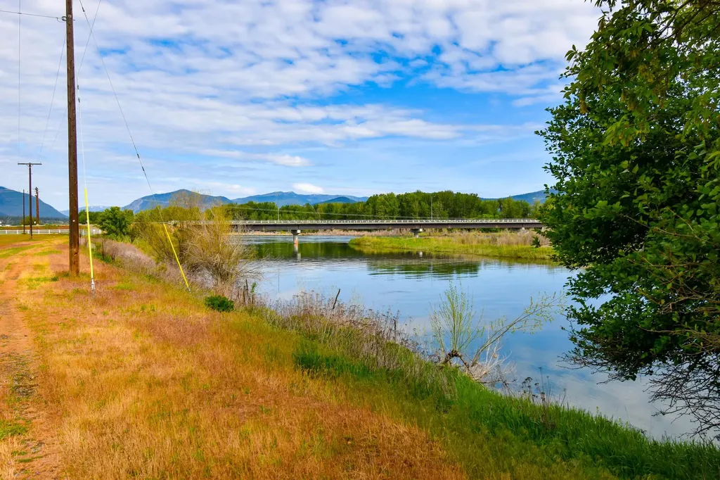 29 River Road W Plains MT 59859