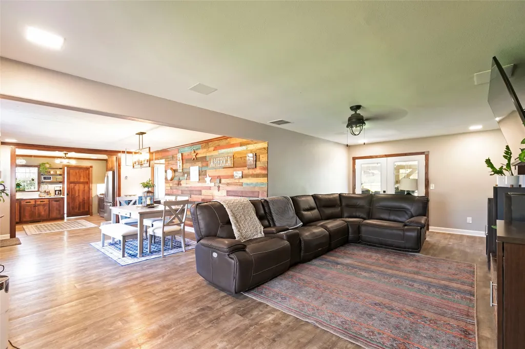 456 Cooper Lane Hamilton MT 59840