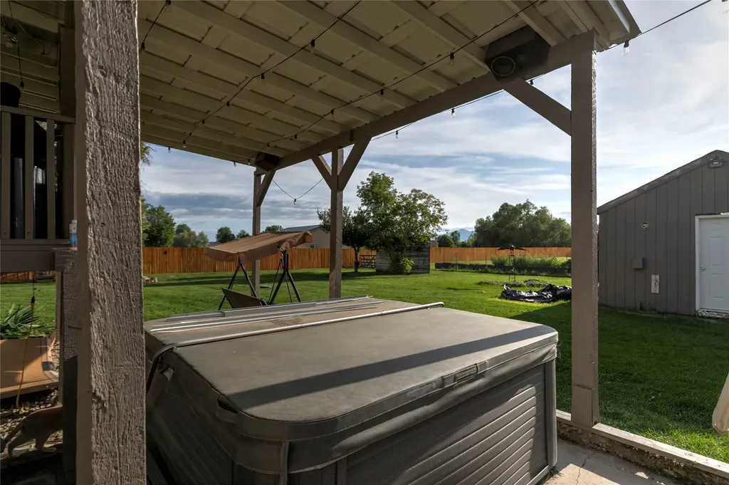 456 Cooper Lane Hamilton MT 59840