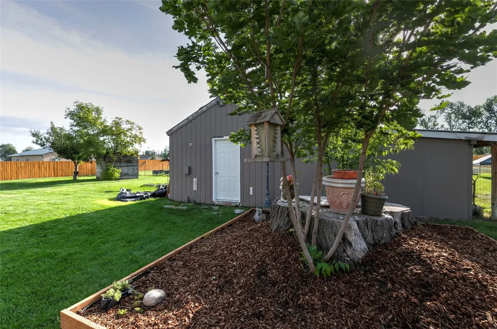 456 Cooper Lane Hamilton MT 59840