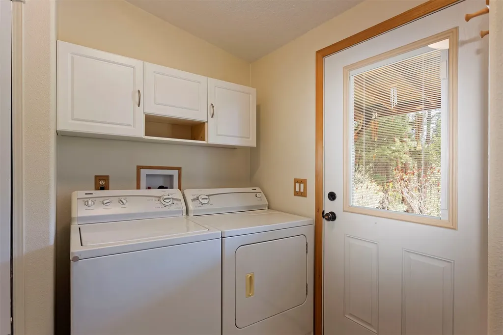 278 Silverbow Drive Victor MT 59875