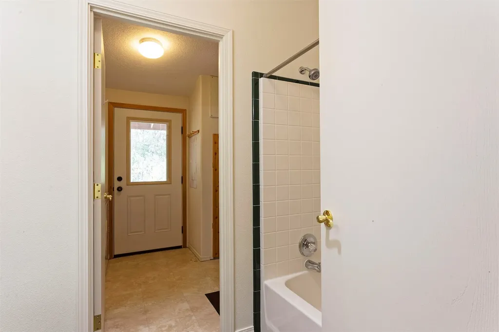 278 Silverbow Drive Victor MT 59875