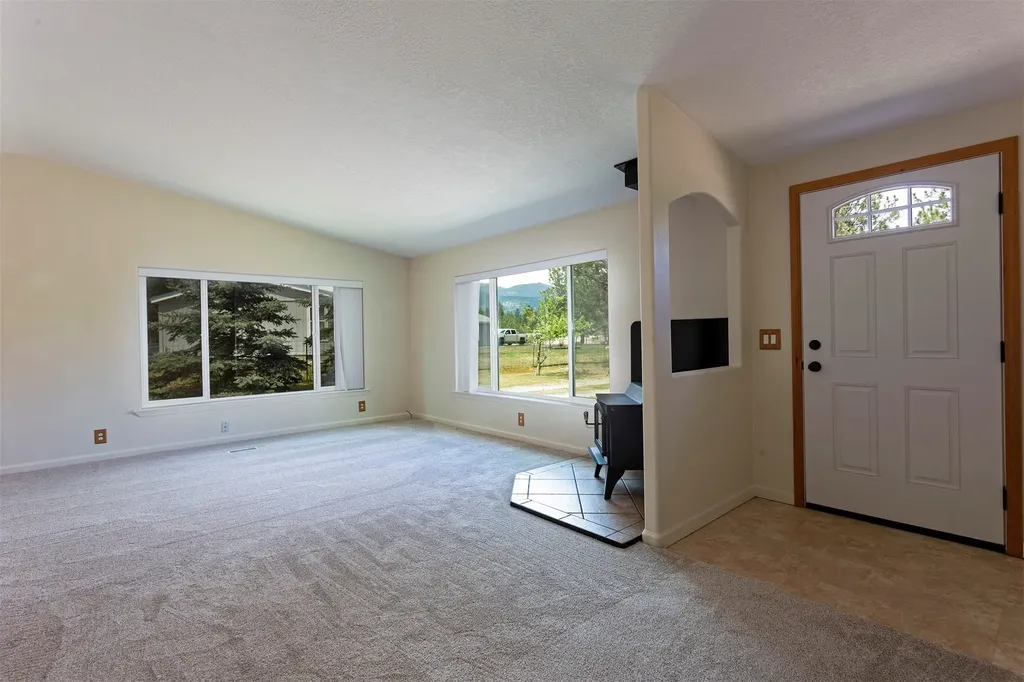 278 Silverbow Drive Victor MT 59875