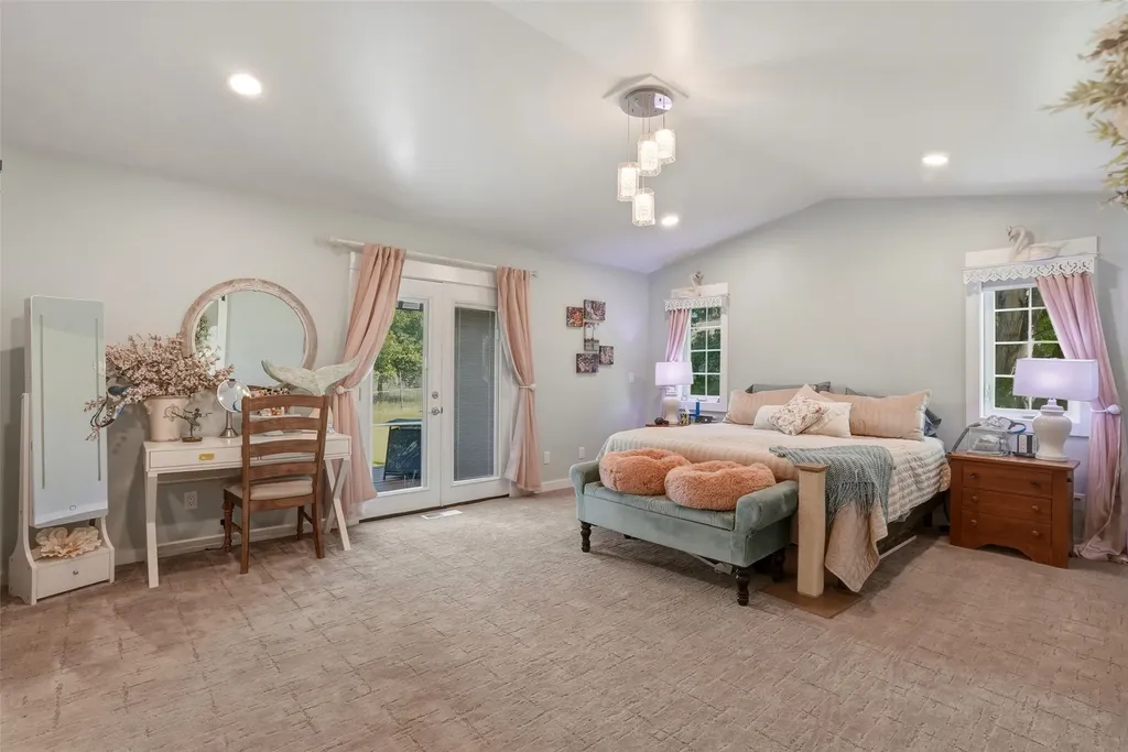155 Edens Lane Florence MT 59833