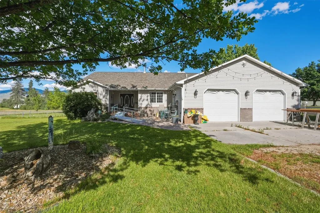 155 Edens Lane Florence MT 59833