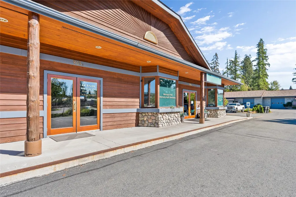 903 Wisconsin Avenue Whitefish MT 59937