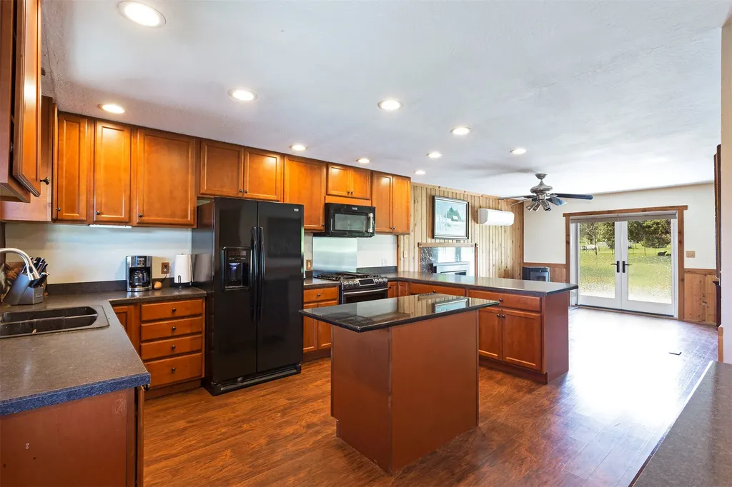 3021 Mittower Road Victor MT 59875