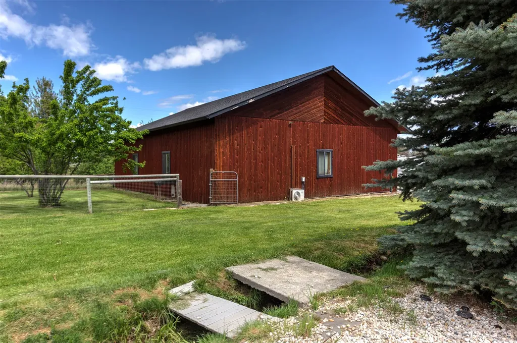 3021 Mittower Road Victor MT 59875
