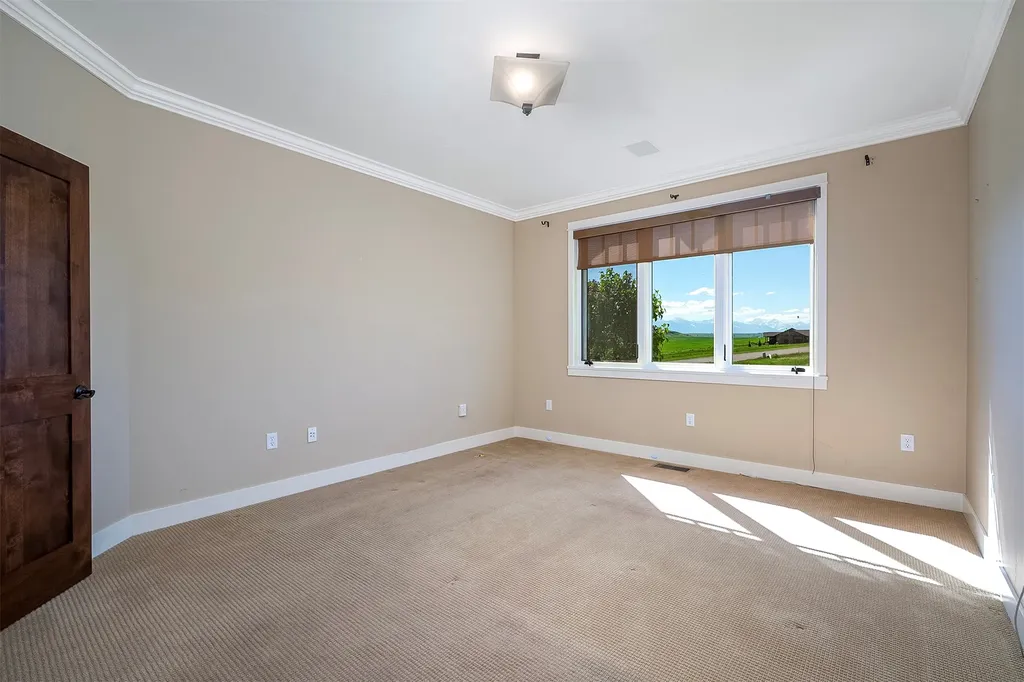 40500 Stonehorse Drive Polson MT 59860