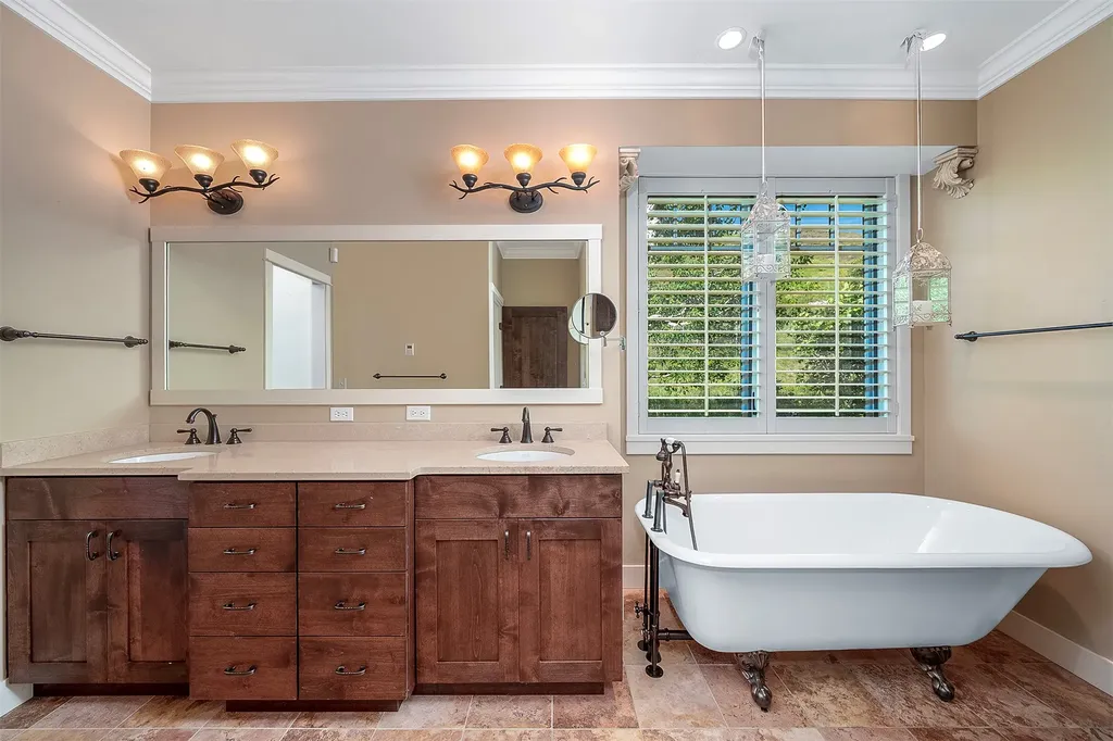40500 Stonehorse Drive Polson MT 59860
