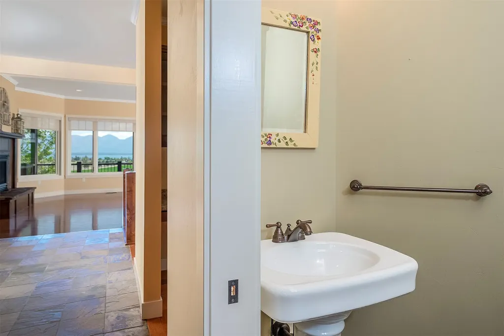 40500 Stonehorse Drive Polson MT 59860
