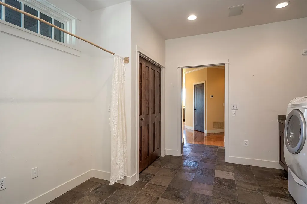 40500 Stonehorse Drive Polson MT 59860