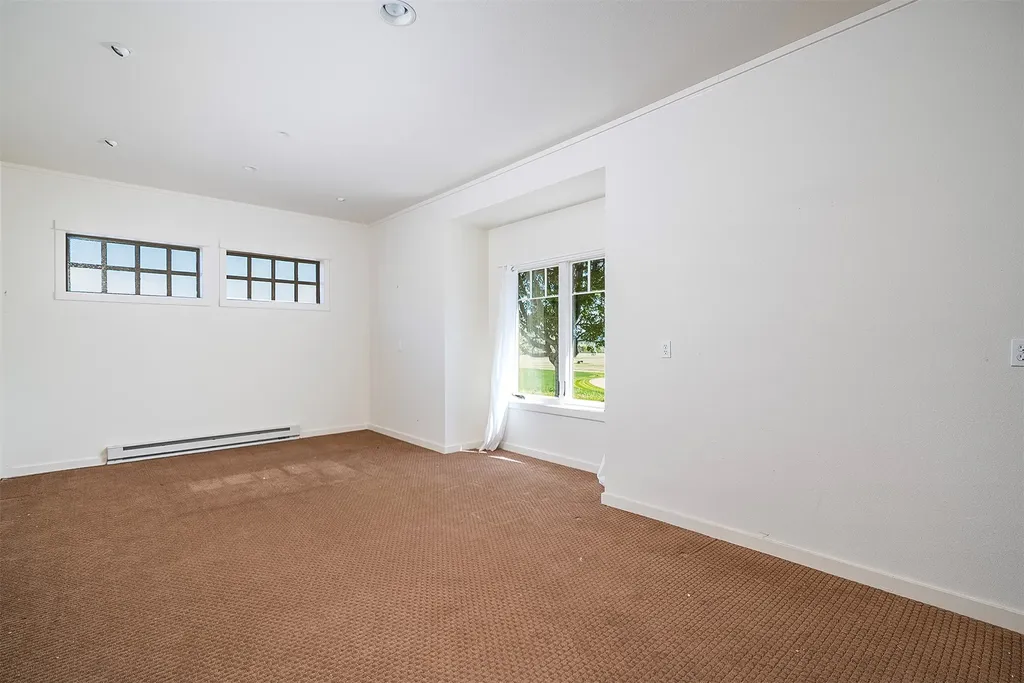 40500 Stonehorse Drive Polson MT 59860