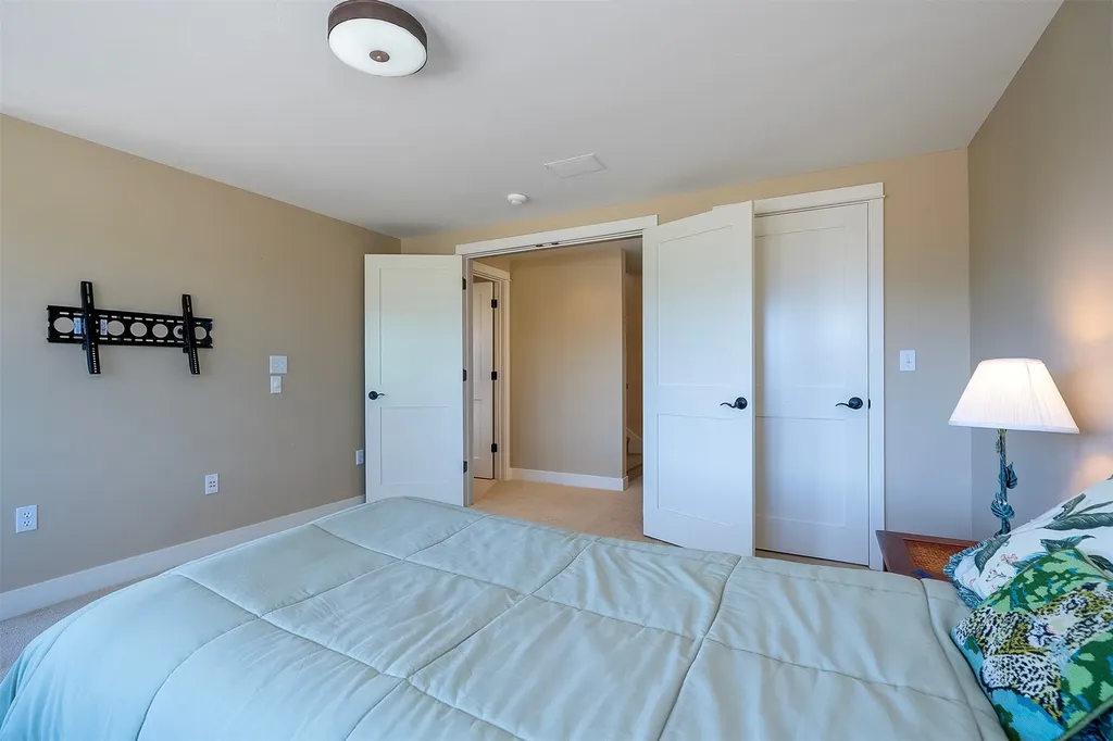 40500 Stonehorse Drive Polson MT 59860