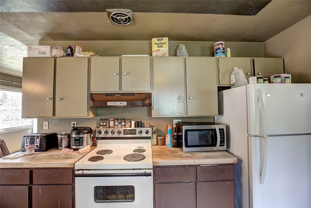 1411 7th Street E Polson MT 59860