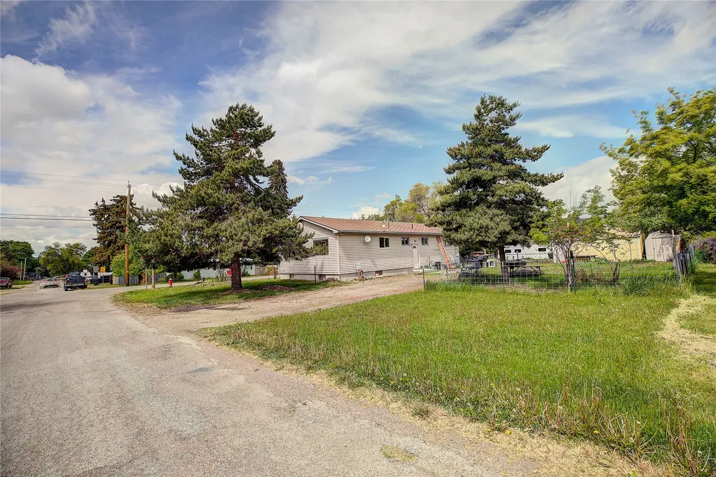 1411 7th Street E Polson MT 59860