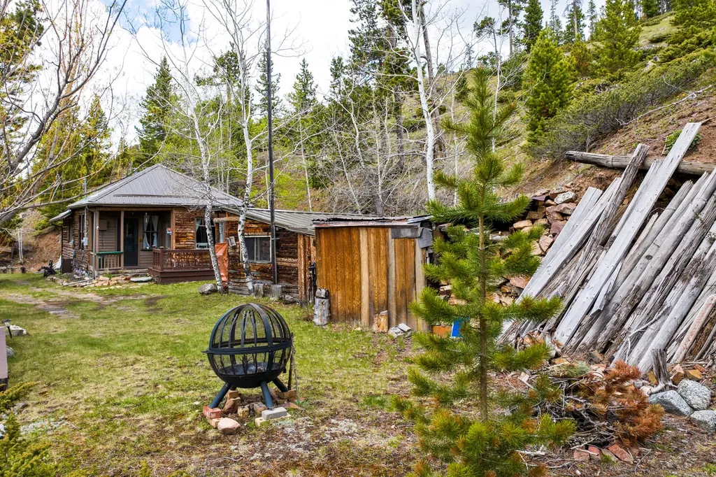 405 N Forest Street Neihart MT 59465