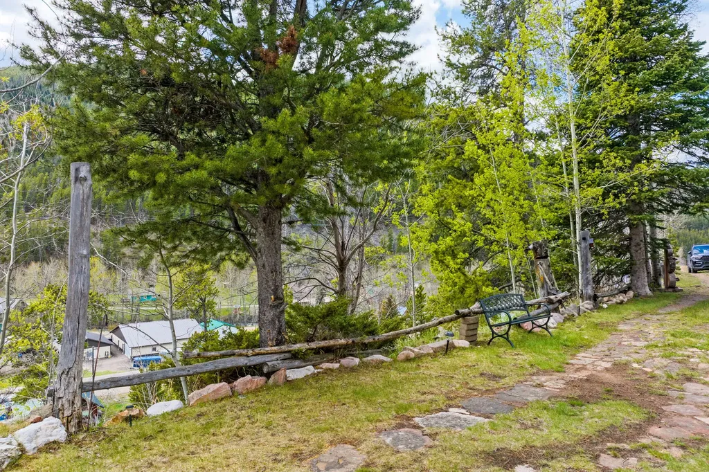 405 N Forest Street Neihart MT 59465