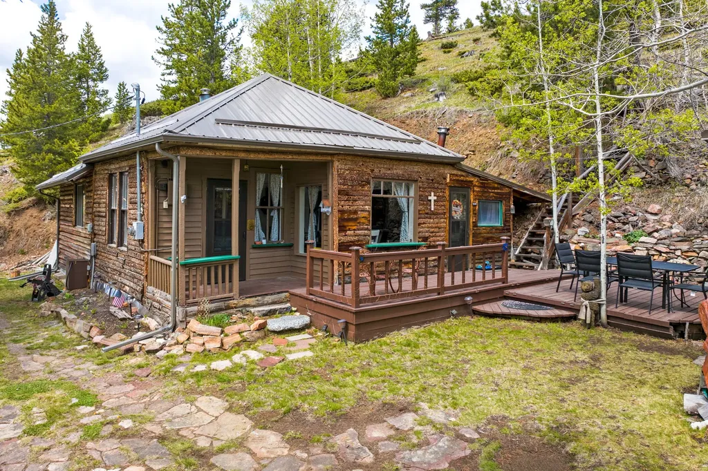 405 N Forest Street Neihart MT 59465