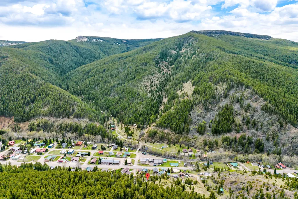 405 N Forest Street Neihart MT 59465